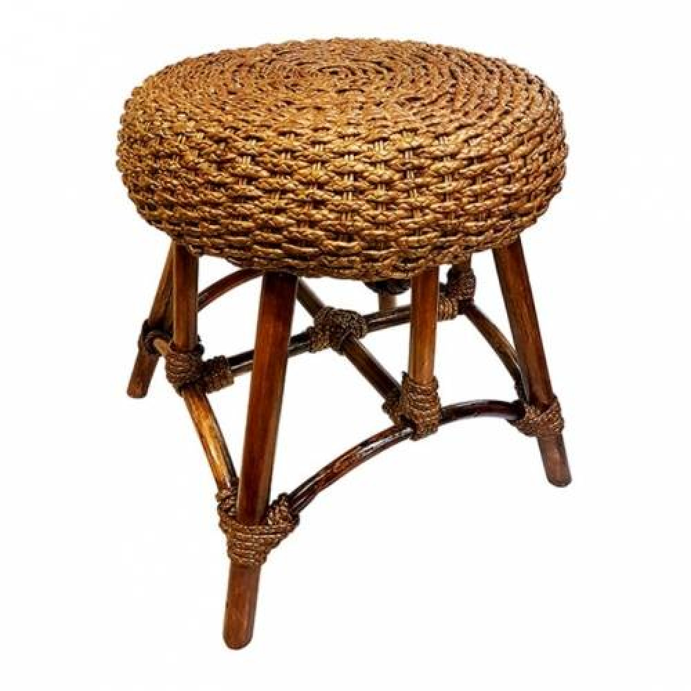 табурет из ротанга