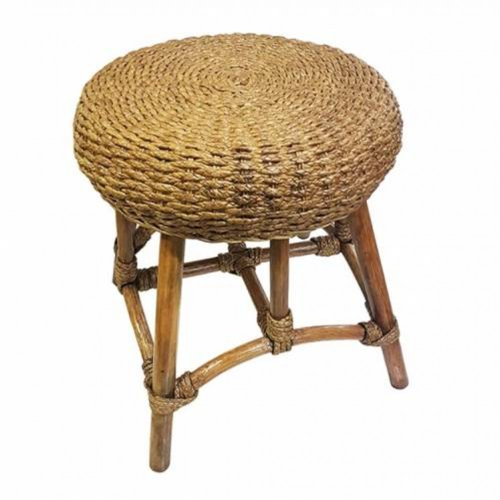 табурет из ротанга