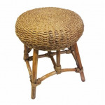 табурет из ротанга