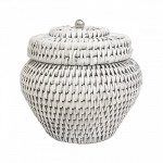 шкатулка с серебряной бусиной на крышке